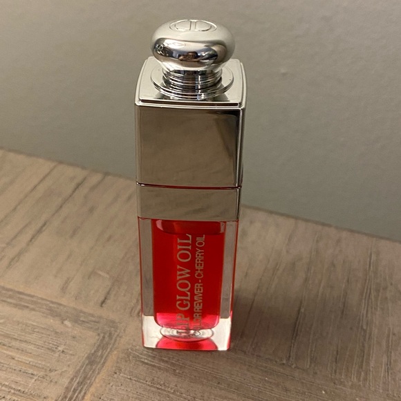 Dior Other - Dior Lip Oil Cherry 015